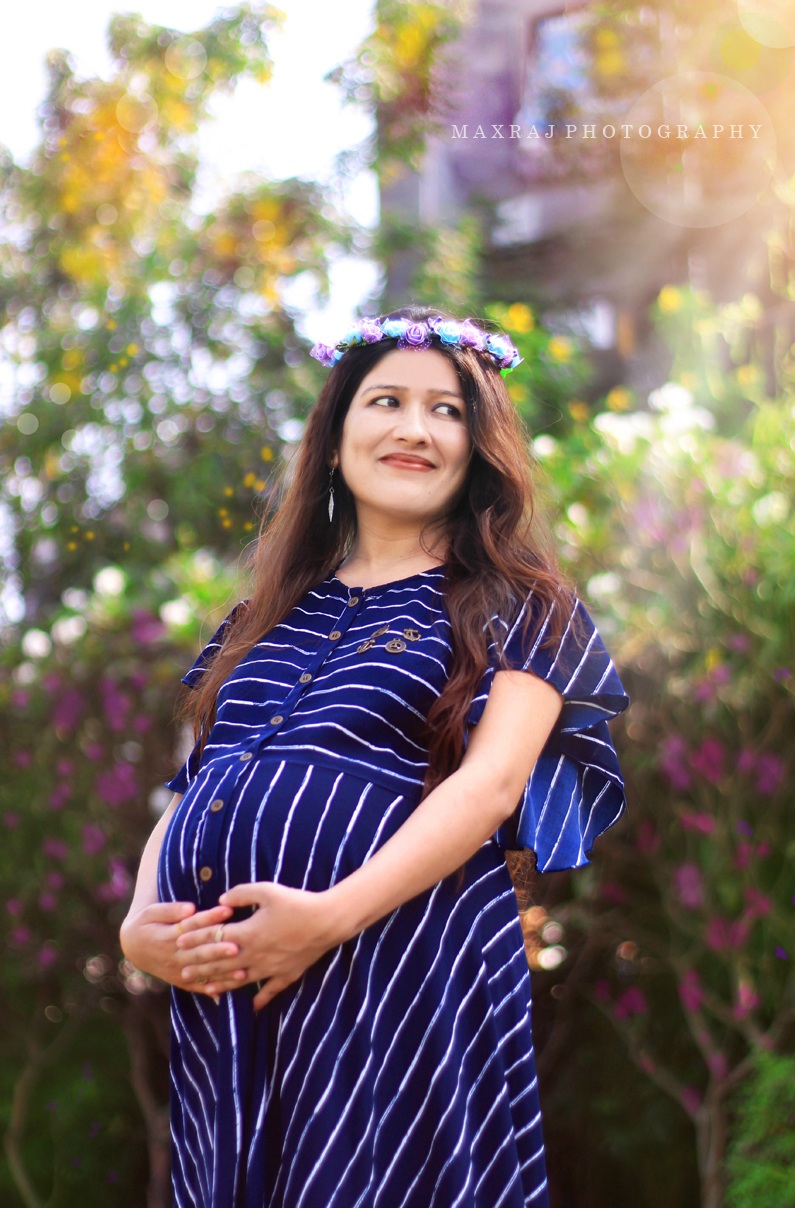 best maternity photoshoot in pune, top maternity photographer in india