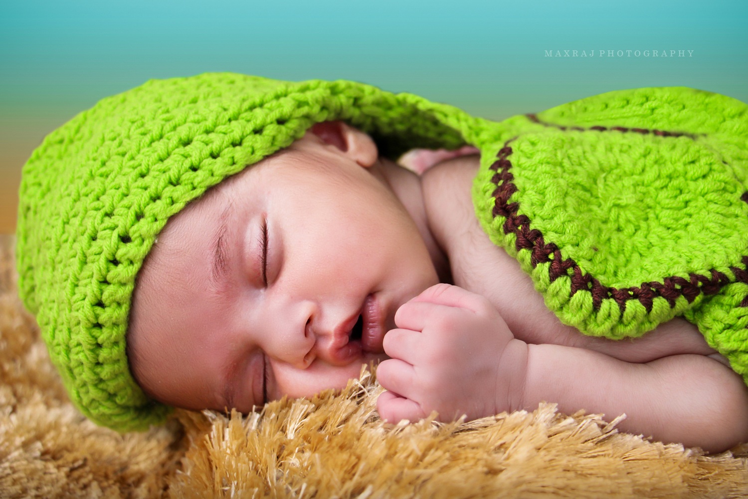 best newborn photography poses, newborn photographer in pune