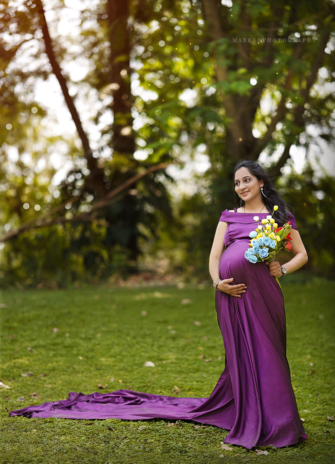 maternity photoshoot in purple dress in pune